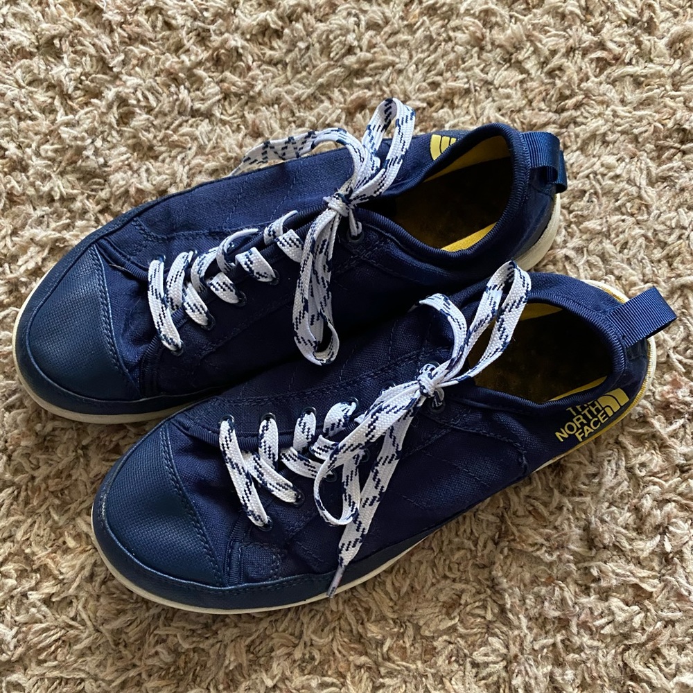 North Face ladies sneakers size 9